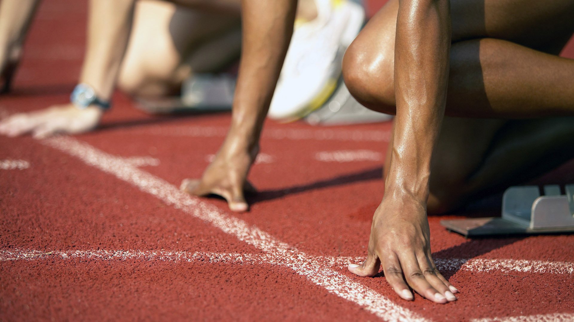 “英超激烈角逐：夺冠悬念持续升温”，英超争冠