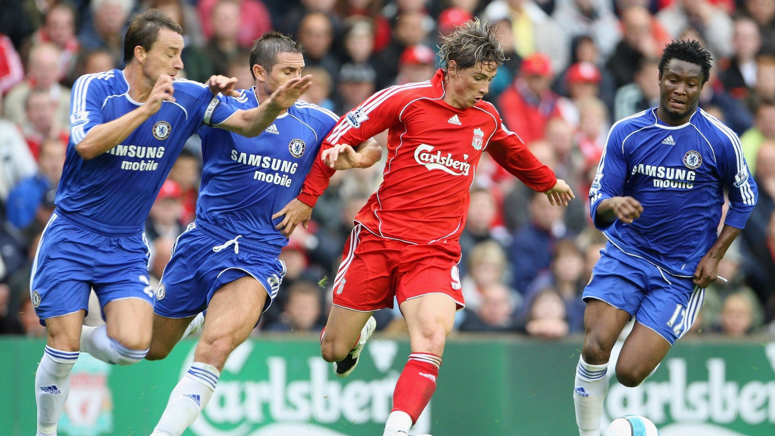 “英超火热进行，争夺关键胜局”，英超那些事